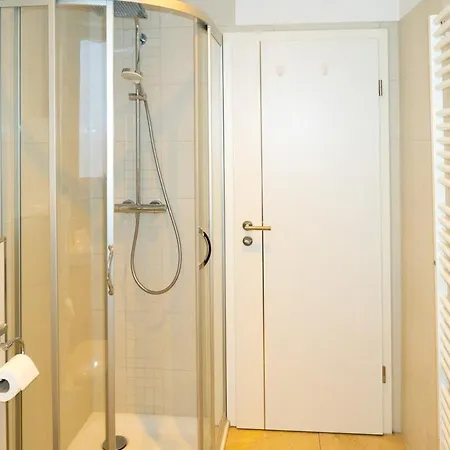 Apartmán Livesto Easytripi - Cozy Apartment, Kitchen, Wifi, Location