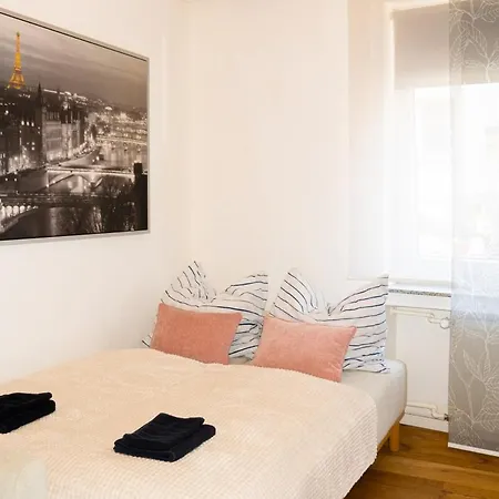 Livesto Easytripi - Cozy Apartment, Kitchen, Wifi, Location * Wuppertal