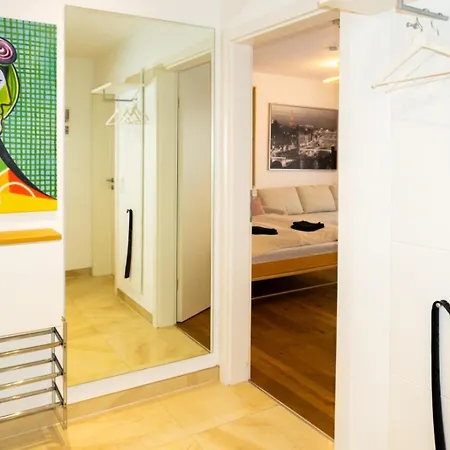 Livesto Easytripi - Cozy Apartment, Kitchen, Wifi, Location Wuppertal